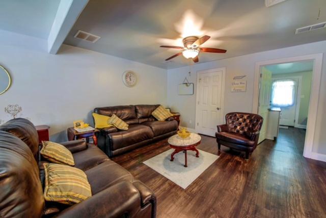 Historic Town Square Bungalow In Heart Of Brighton Atoka Buitenkant foto
